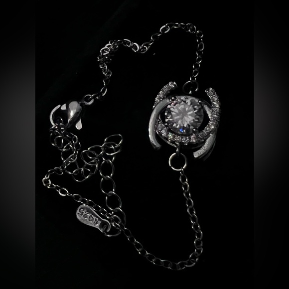 Jewelry - Elegant .925 silver bracelet with Moussanite Pendant